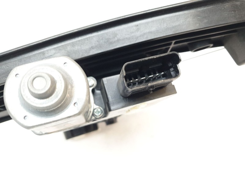 Recambio de elevalunas trasero derecho para citroën c4 berlina e-feel referencia OEM IAM 9832714280  