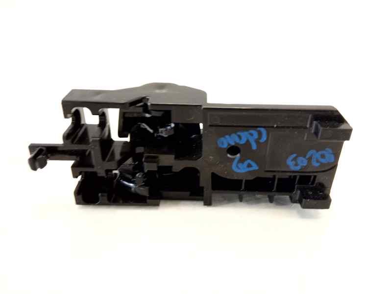 Recambio de maneta interior delantera derecha para suzuki celerio 1.0 12v cat referencia OEM IAM   