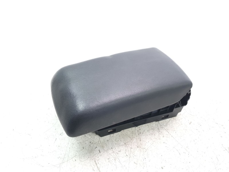Recambio de apoyabrazos central para ford ecosport (cr6) trend referencia OEM IAM GN15A045B55  