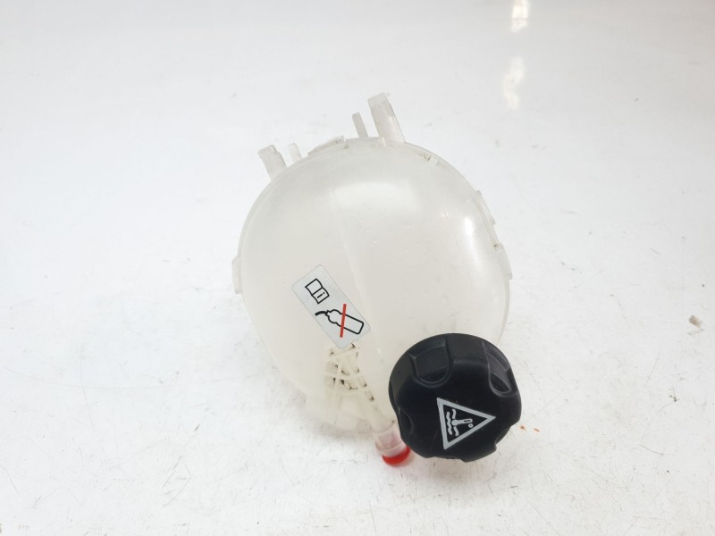 Recambio de deposito expansion para citroën c4 berlina e-feel referencia OEM IAM 9824198680 / 9824316180  