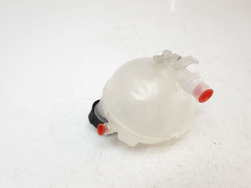 Recambio de deposito expansion para citroën c4 berlina e-feel referencia OEM IAM 9824198680 / 9824316180  