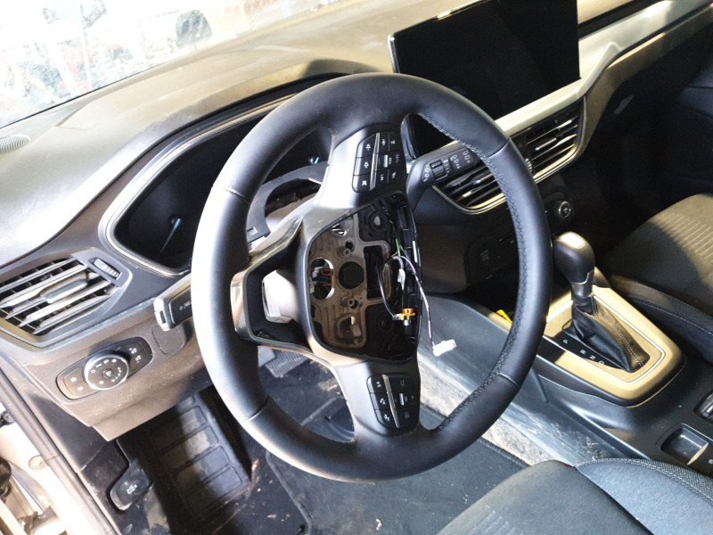 Recambio de volante para ford focus sportbreak focus sportbreak referencia OEM IAM 2531775  