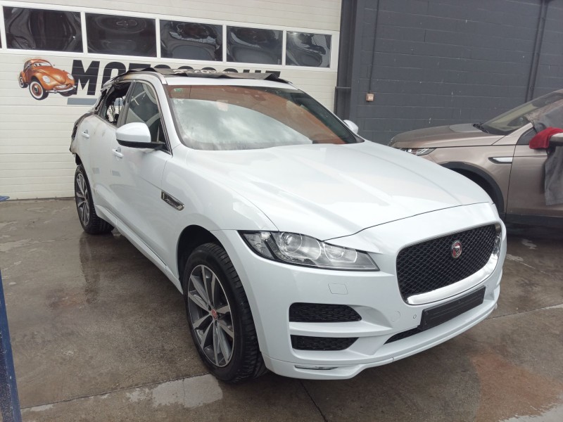 jaguar e-pace del año 2017