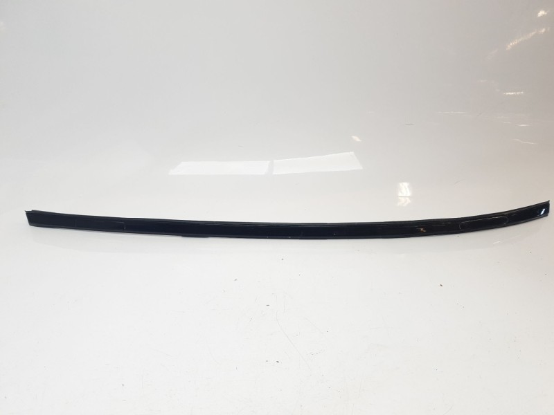 Recambio de moldura para porsche 911 (typ 997) carrera s coupe referencia OEM IAM 99655950100  