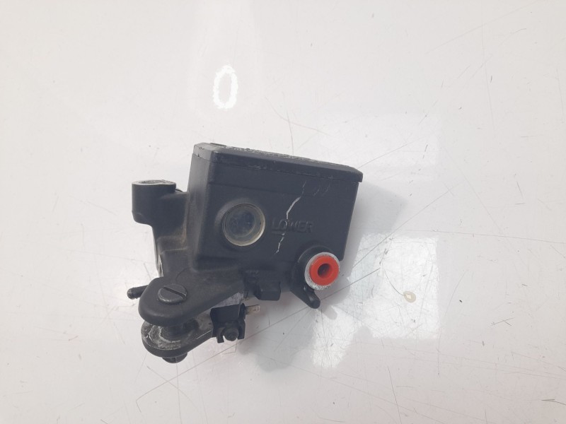 Recambio de bomba freno para yamaha xsr 700 xsr 700 referencia OEM IAM 1XB2580A0000  