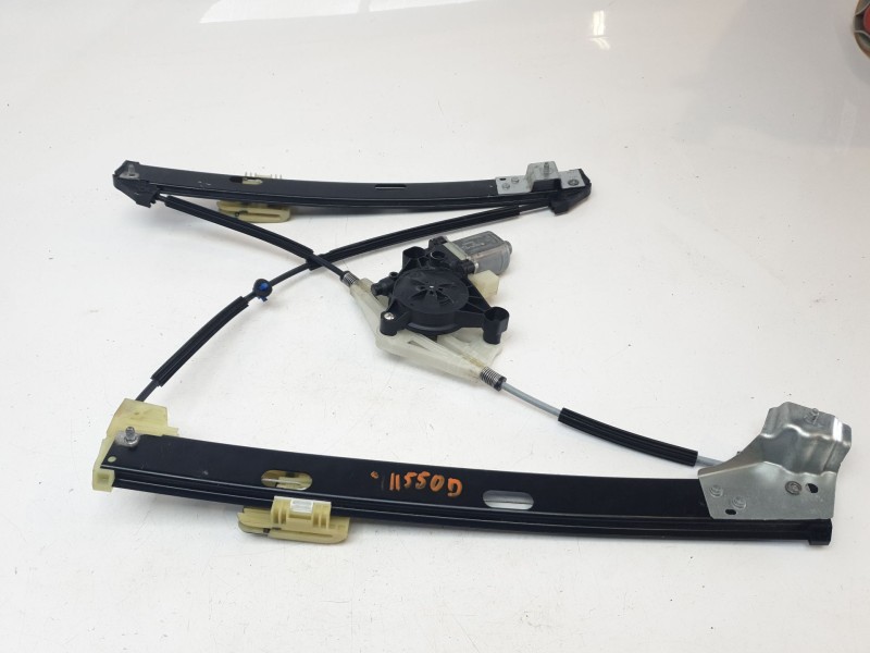 Recambio de elevalunas delantero derecho para seat leon sportstourer (kl8) referencia OEM IAM 5FA837462D  