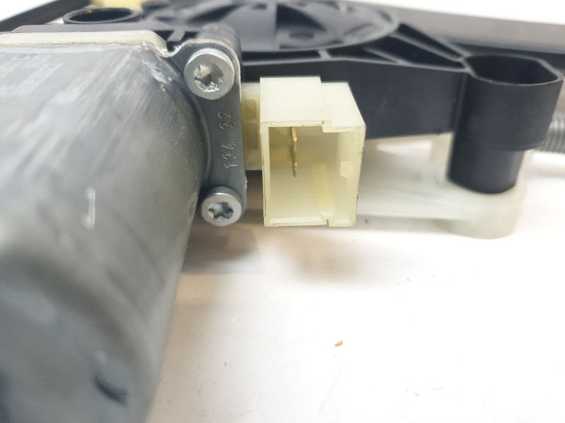 Recambio de elevalunas delantero izquierdo para seat leon sportstourer (kl8) referencia OEM IAM 5FA837461D  