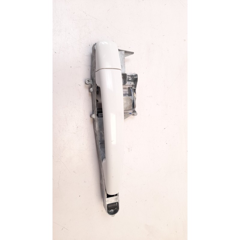 Recambio de maneta exterior delantera derecha para peugeot 208 1.6 blue-hdi fap referencia OEM IAM 9101GH  
