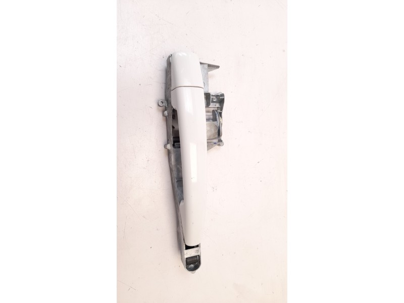 Recambio de maneta exterior delantera derecha para peugeot 208 1.6 blue-hdi fap referencia OEM IAM 9101GH  