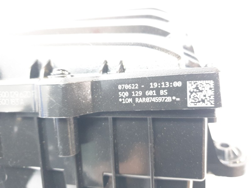 Recambio de caja filtro aire para seat leon sportstourer (kl8) referencia OEM IAM 5Q0129601BS  