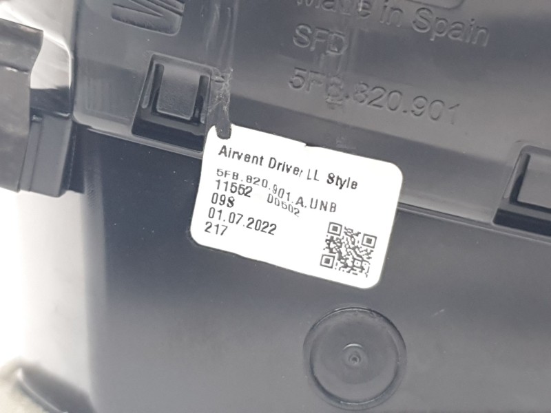 Recambio de aireador izquierdo para seat leon sportstourer (kl8) referencia OEM IAM 5FB820901AUNB  