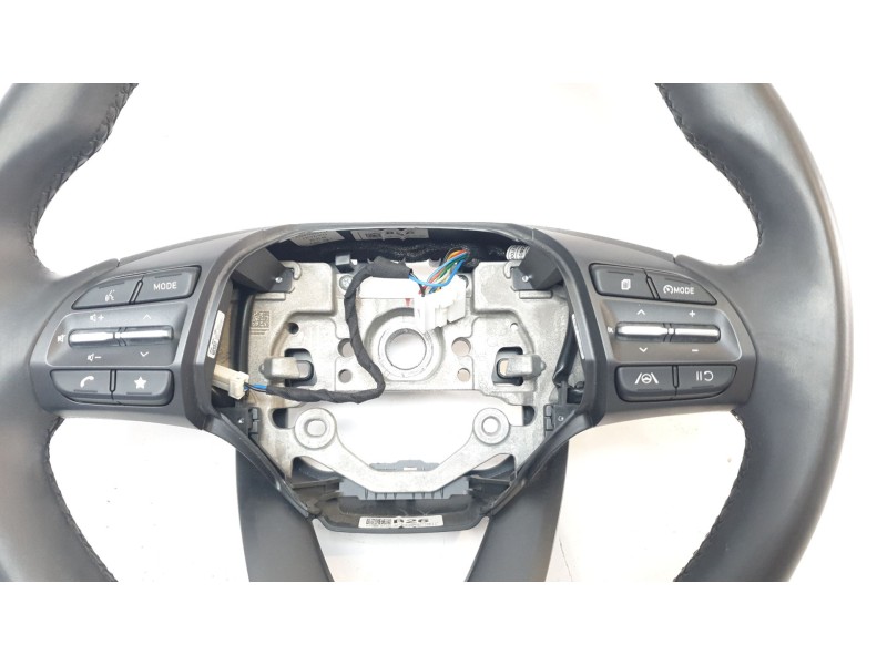 Recambio de volante para hyundai kona 1.0 tgdi cat referencia OEM IAM 56130J9000  