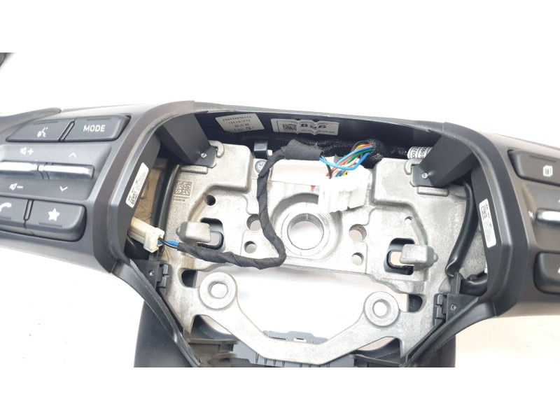 Recambio de volante para hyundai kona 1.0 tgdi cat referencia OEM IAM 56130J9000  