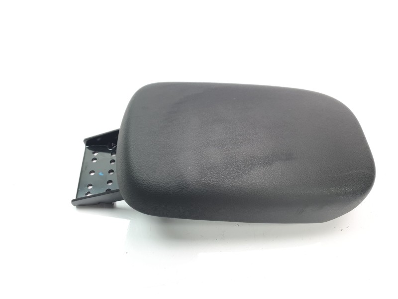 Recambio de apoyabrazos central para hyundai kona referencia OEM IAM 84660J9000TRY  