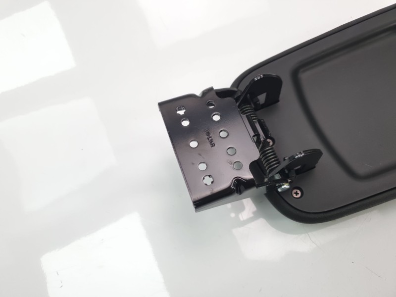 Recambio de apoyabrazos central para hyundai kona referencia OEM IAM 84660J9000TRY  