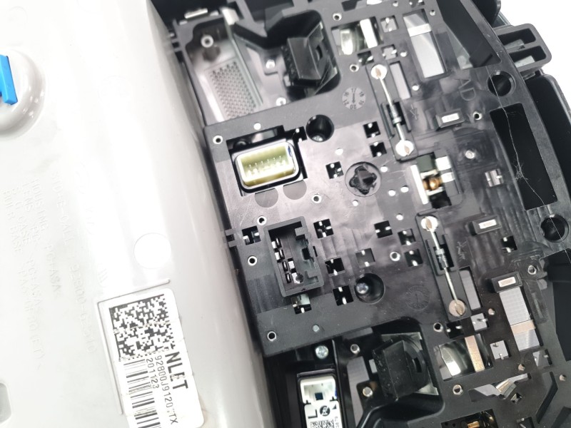 Recambio de luz interior para hyundai kona referencia OEM IAM 92800J9120TTX  