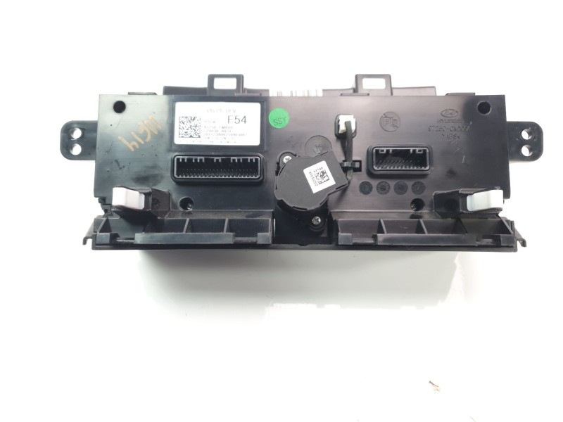 Recambio de mando climatizador para hyundai kona referencia OEM IAM 97250CMA0  