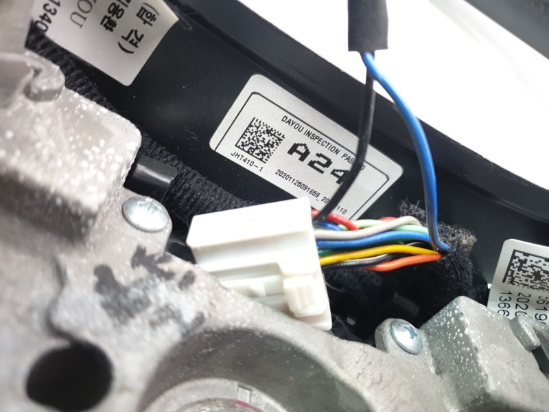 Recambio de volante para hyundai kona referencia OEM IAM 56130J9000  