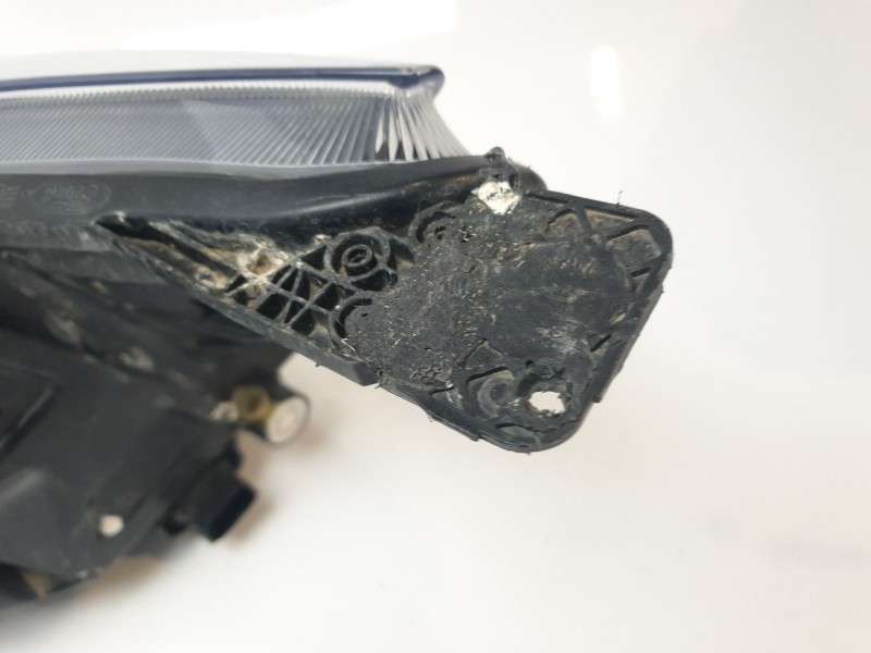 Recambio de faro derecho para ford focus 1.0 ecoboost cat referencia OEM IAM JX7B13E016CF  