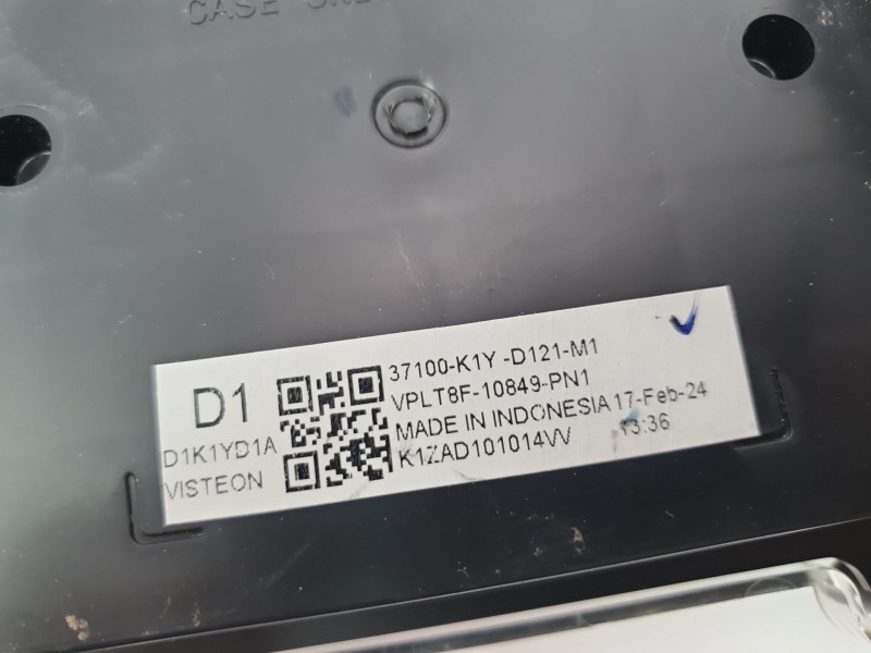 Recambio de cuadro instrumentos para honda pcx 125 referencia OEM IAM 37100K1YD121M1  