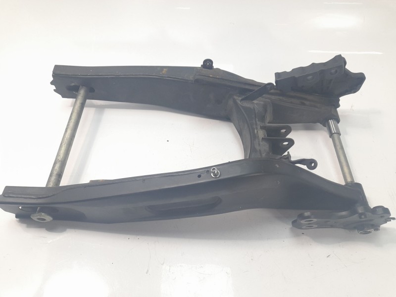 Recambio de basculante para yamaha mt -07 referencia OEM IAM 1WS2211010  