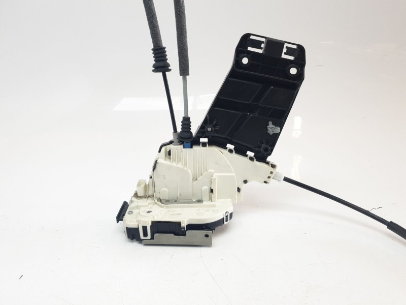 Recambio de cerradura puerta delantera derecha para jeep compass ii longitude 4x2 referencia OEM IAM 68164358AB  