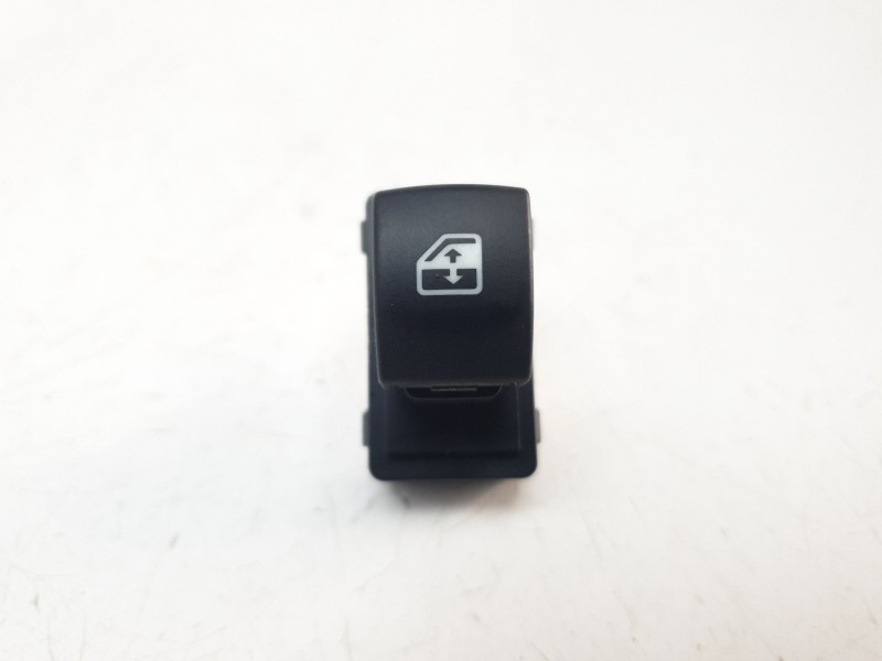 Recambio de mando elevalunas trasero izquierdo para jeep compass ii longitude 4x2 referencia OEM IAM 6BZ30LXHAB  