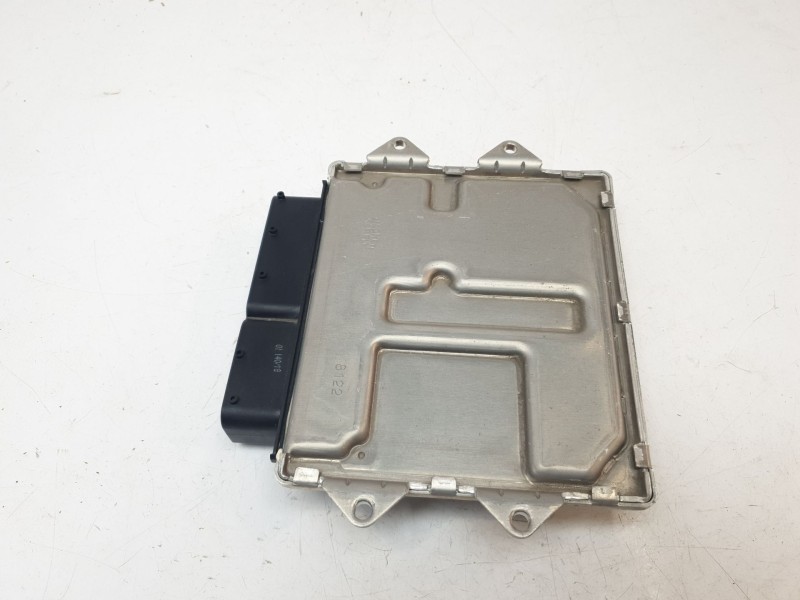 Recambio de centralita motor uce para jeep compass ii longitude 4x2 referencia OEM IAM 50053480  