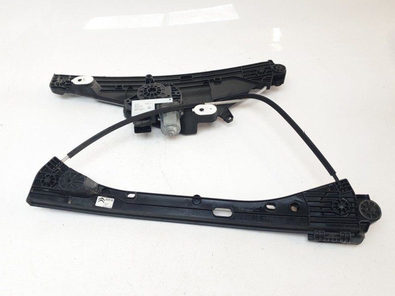 Recambio de elevalunas delantero derecho para citroën c4 berlina e-feel referencia OEM IAM 9832821580  