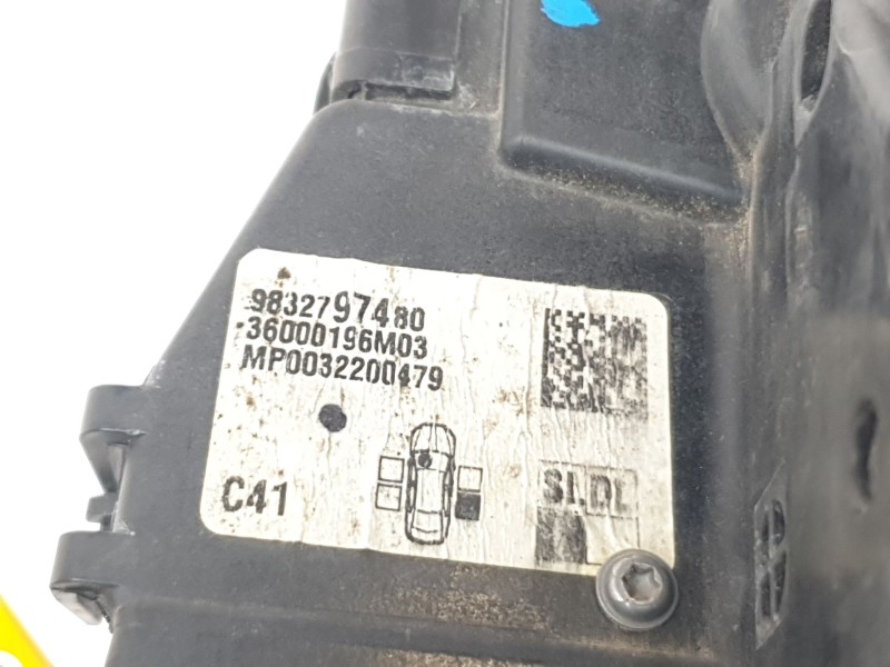 Recambio de cerradura puerta trasera derecha para citroën c4 berlina e-feel referencia OEM IAM 9832797480  