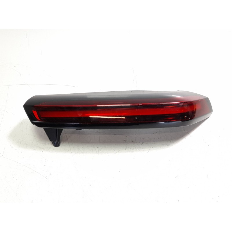 Recambio de piloto trasero derecho interior para citroën c4 berlina e-feel referencia OEM IAM 9831120580  