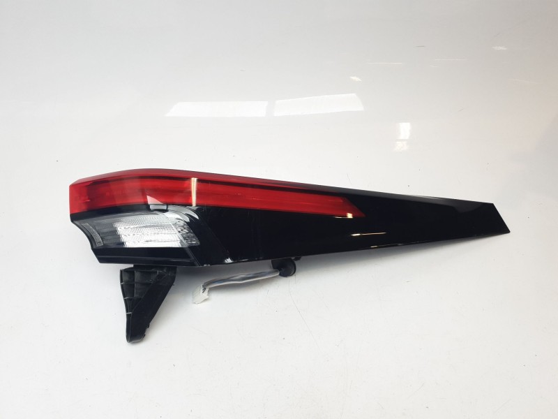 Recambio de piloto trasero derecho para toyota c-hr hybrid active referencia OEM IAM 81550F4200  