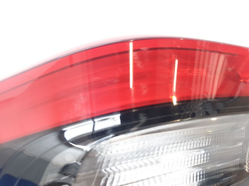 Recambio de piloto trasero izquierdo para toyota c-hr hybrid active referencia OEM IAM 81560F4200  