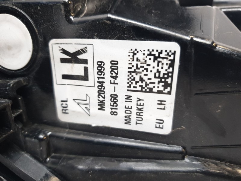 Recambio de piloto trasero izquierdo para toyota c-hr hybrid active referencia OEM IAM 81560F4200  