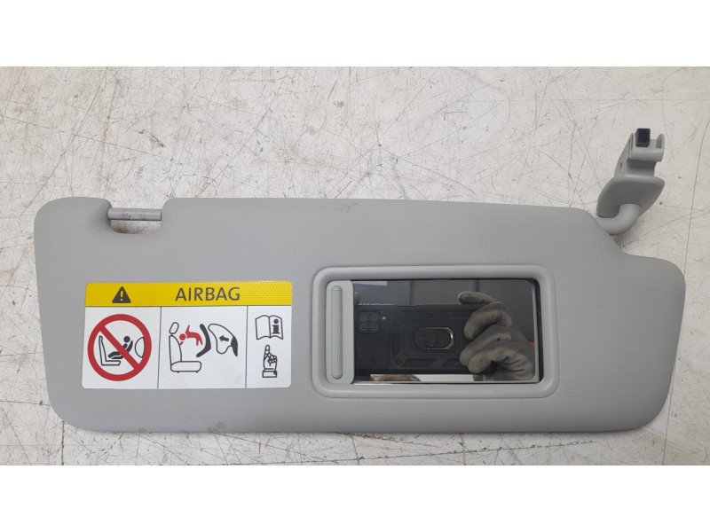 Recambio de parasol derecho para audi q3 (8ug) attraction quattro referencia OEM IAM 8U1857552K  