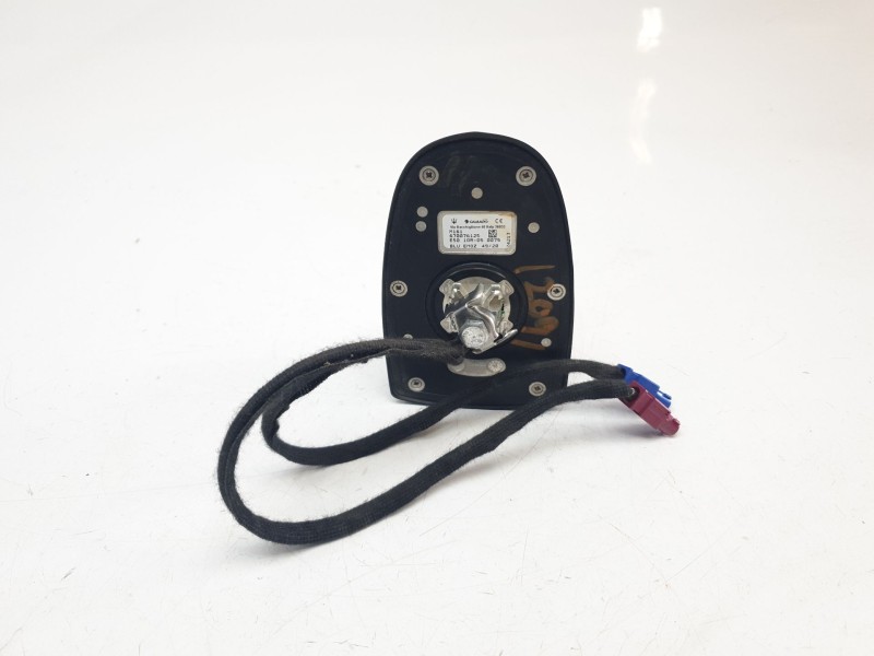 Recambio de antena para maserati ghibli iii (m157) 3.0 referencia OEM IAM 670076125  