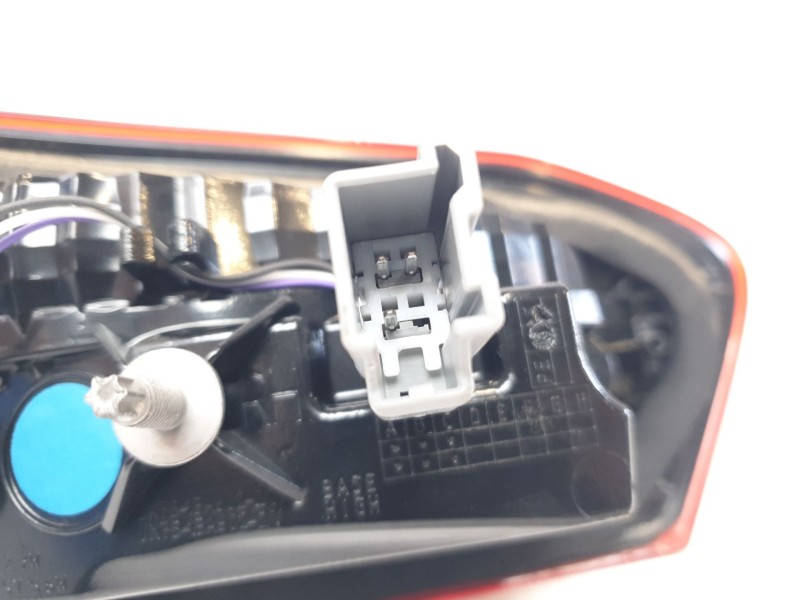 Recambio de piloto trasero derecho interior para ford focus iv (hn) 1.0 ecoboost mhev active referencia OEM IAM NXB713A602DA  