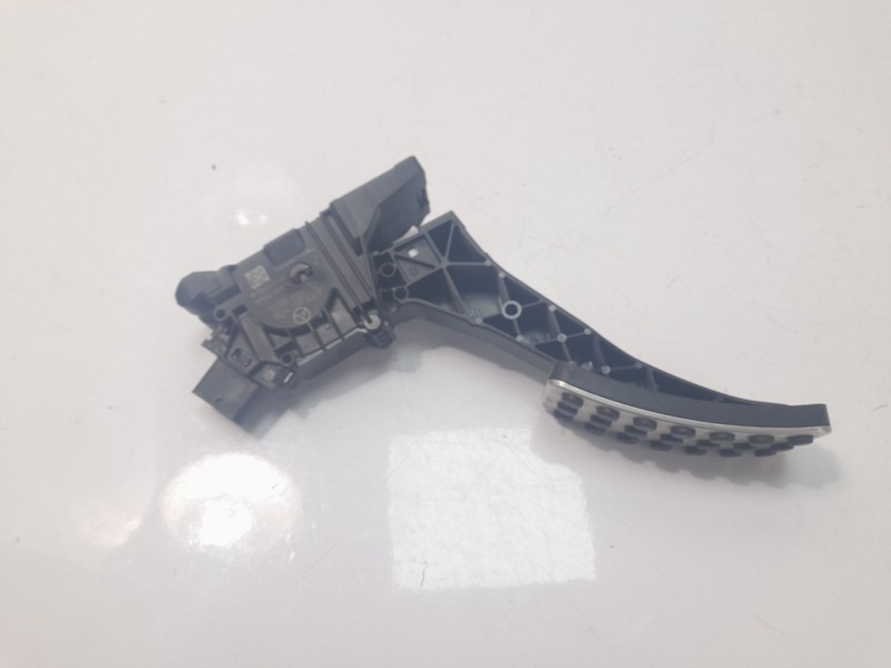 Recambio de potenciometro pedal para mercedes-benz clase glb (bm 247) 1.3 cat referencia OEM IAM A1773001900  