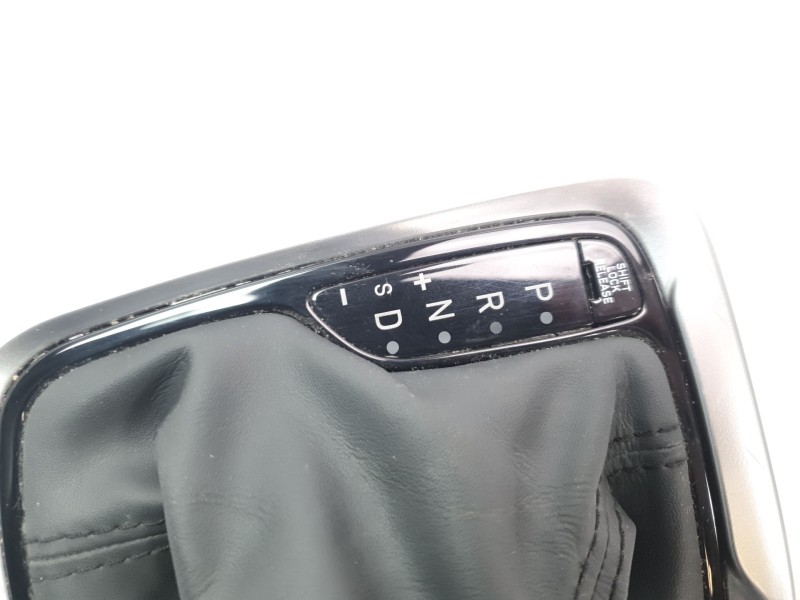 Recambio de pomo palanca cambio para hyundai kona referencia OEM IAM 2010141297  