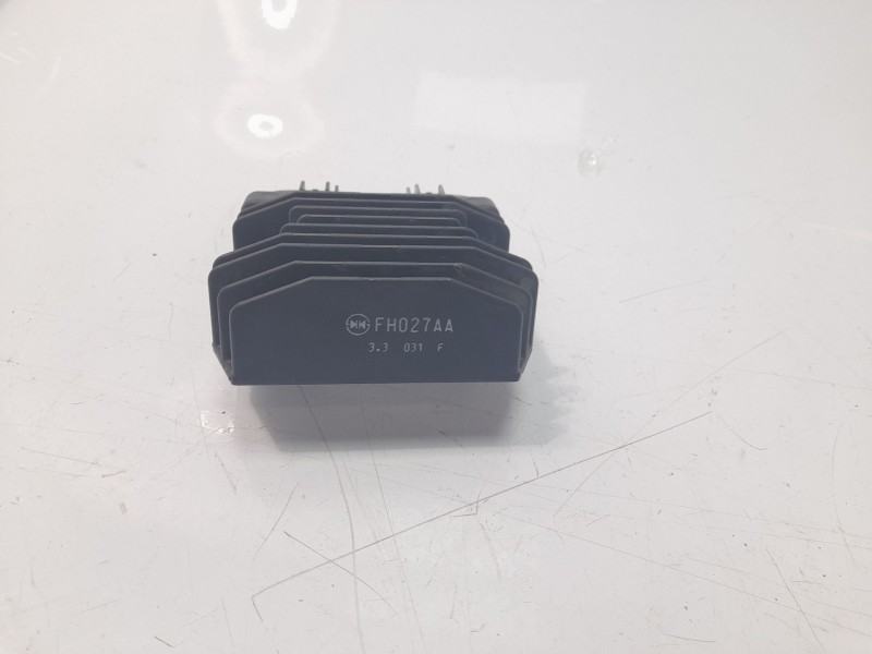 Recambio de alternador para yamaha mt -07 referencia OEM IAM FH027AA  