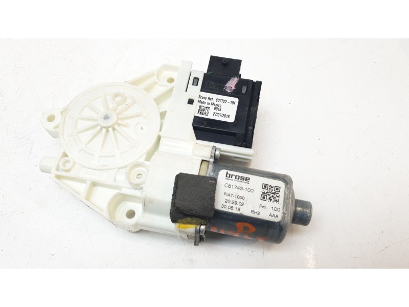 Recambio de motor elevalunas delantero derecho para jeep compass ii longitude 4x2 referencia OEM IAM C61743100  