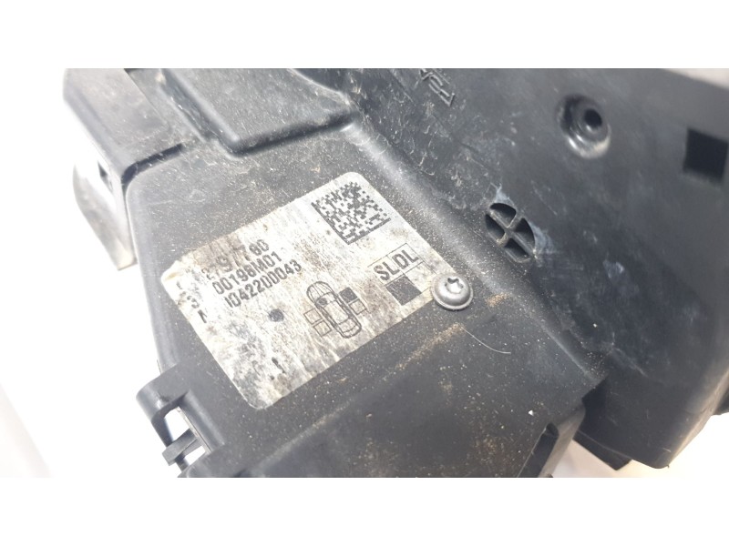 Recambio de cerradura puerta delantera derecha para citroën c4 berlina e-feel referencia OEM IAM 9832797780  