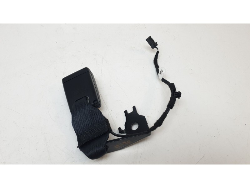 Recambio de enganche cinturon trasero izquierdo para citroën c4 berlina e-feel referencia OEM IAM 6480916ETA  