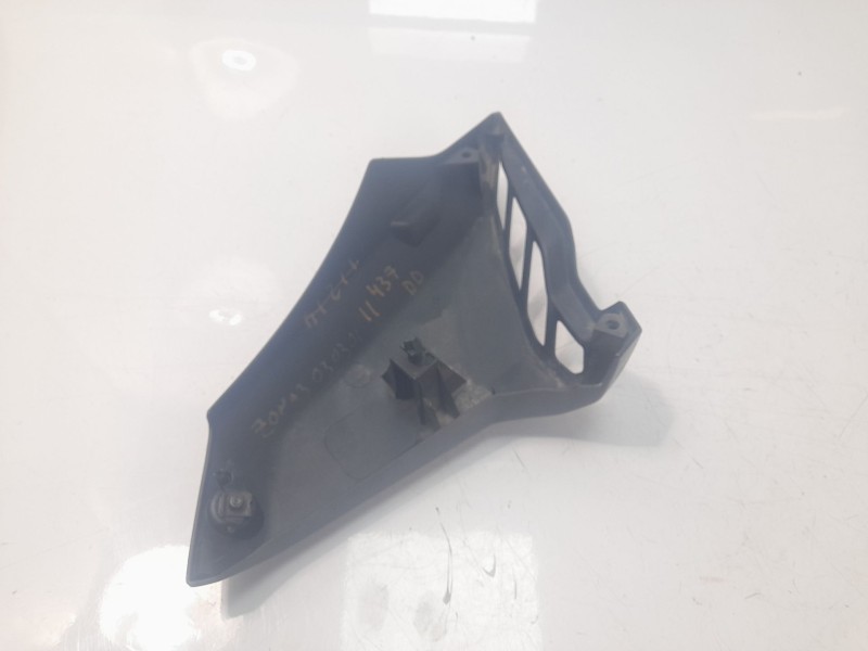 Recambio de carenado delantero derecho para yamaha mt-09 (7.2013) referencia OEM IAM BS22137X00P0  