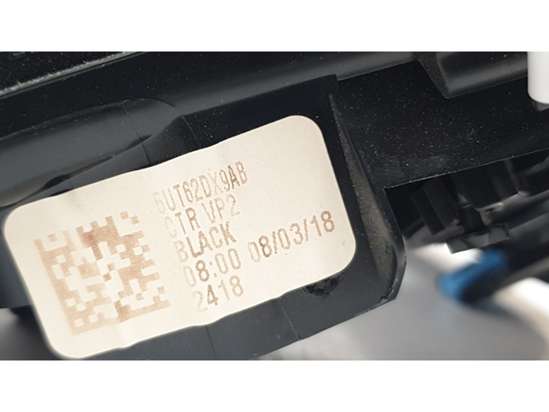 Recambio de aireador central para jeep compass ii 1.6 m-jet cat referencia OEM IAM 5UT62DX9AB  