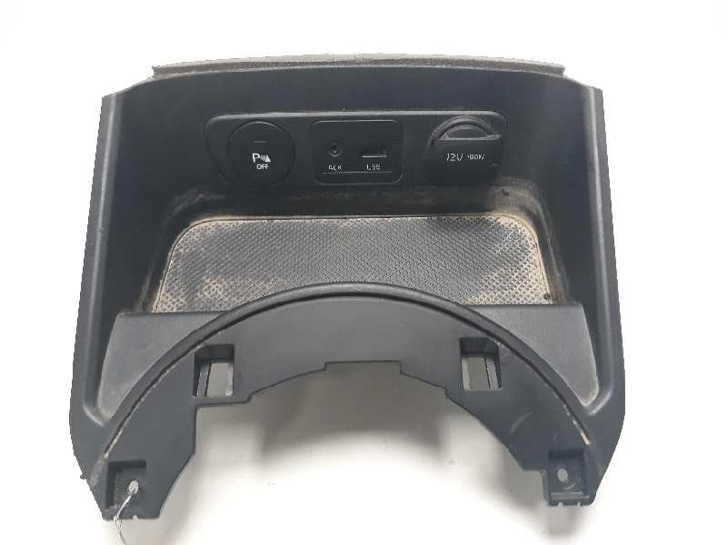 Recambio de cenicero para kia sportage drive 2wd referencia OEM IAM 846313U010  