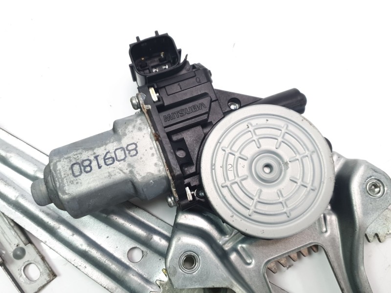 Recambio de elevalunas trasero derecho para nissan juke (f15) ultimate edition referencia OEM IAM 827201U600 106802017 