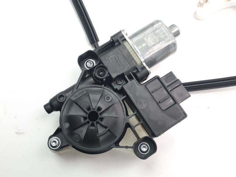 Recambio de elevalunas trasero derecho para seat arona fr referencia OEM IAM 6F0839462D  