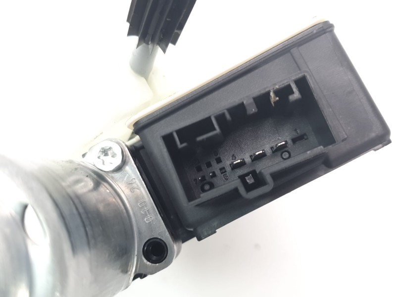 Recambio de elevalunas trasero derecho para seat arona fr referencia OEM IAM 6F0839462D  