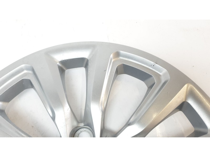 Recambio de tapacubos para hyundai kona pure referencia OEM IAM 52960J9000  